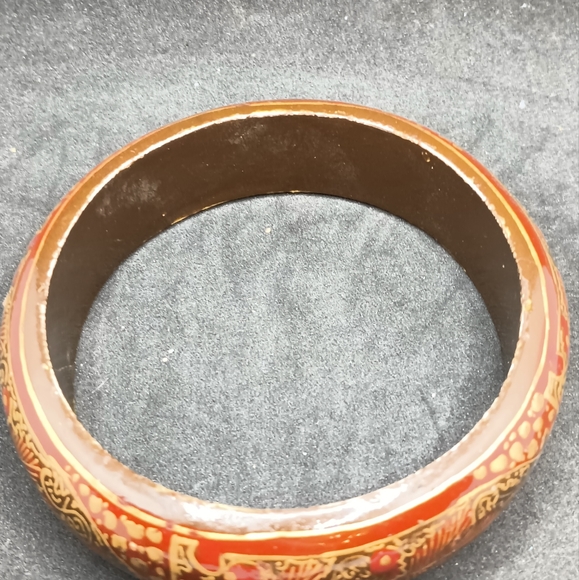 vintage red gold pattern bangle bracelet - Picture 4 of 4